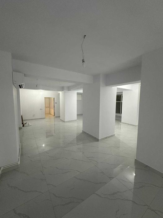 Închiriez spațiu comercial  in zonă ultracentrală