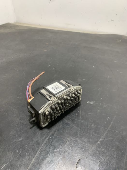 Releu ventilator Audi A5 8T 8K0820521