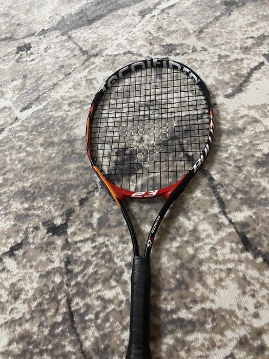Продам ракетку
