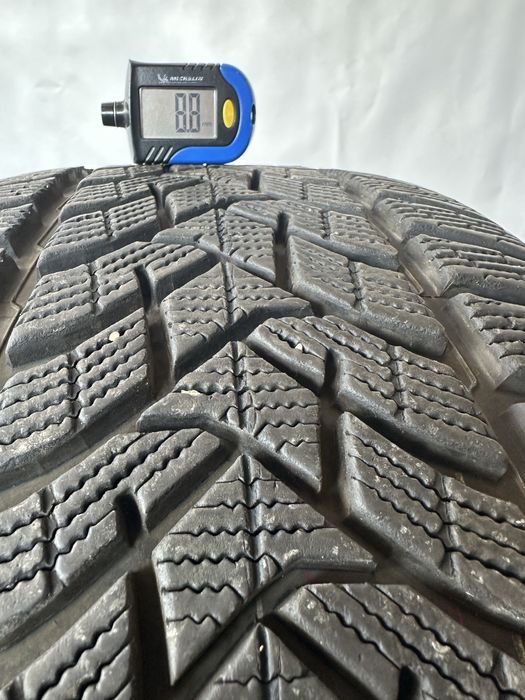 255/40/20 Dunlop dot22