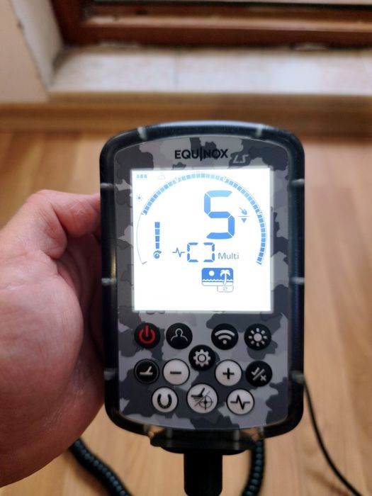 Металотърсач ​Minelab Equinox 600 — Дълбоководна версия.  Водоустойчива кутия