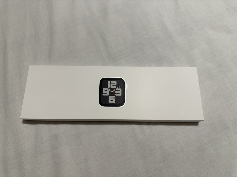 Apple watch SE(2 GEN),2024,40MM SILVER S/M size,