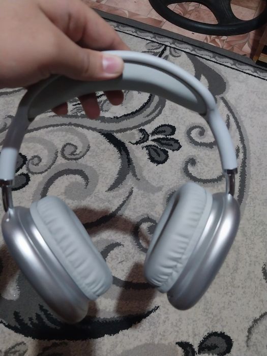 Продам наушники Hoco