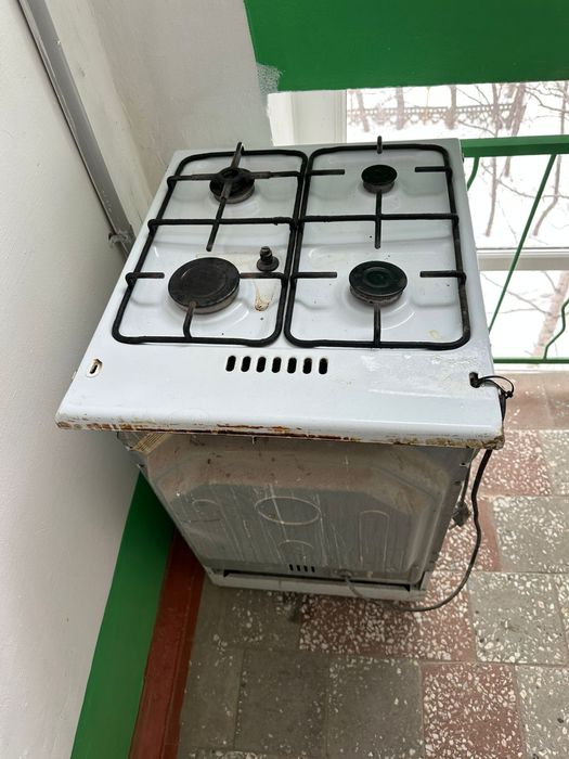 Продам газ плиту б/у