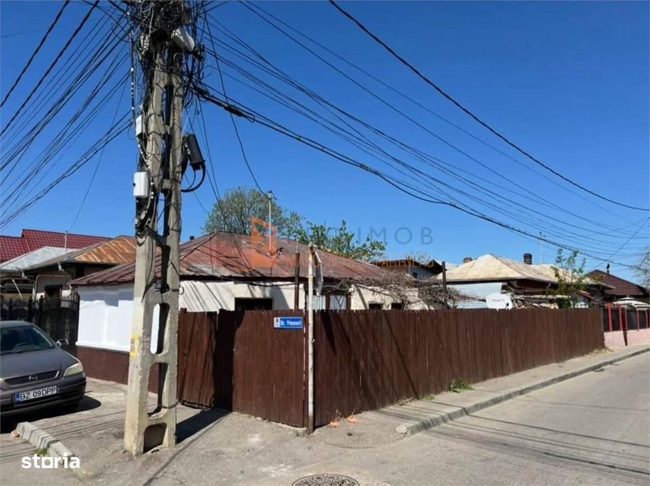 Teren intravilan+Casa Batraneasca zona Dorobanti