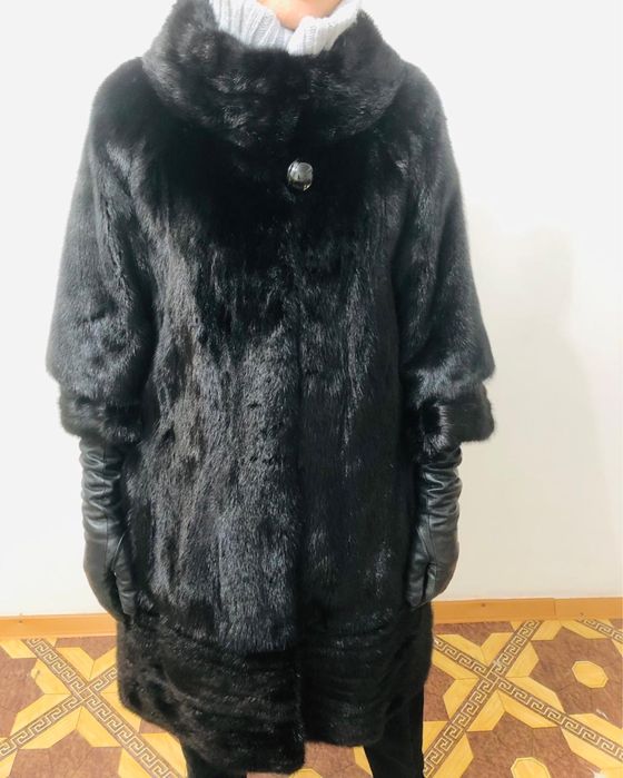 Продам норковую шубу