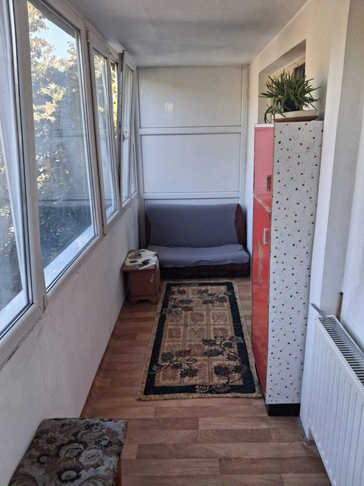 Inchiriez apartament 3 camere zona Dacia