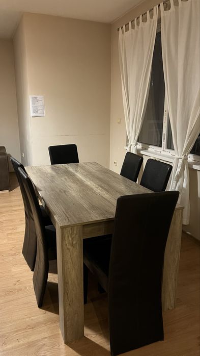 Комплект маса за хранене с 8 стола