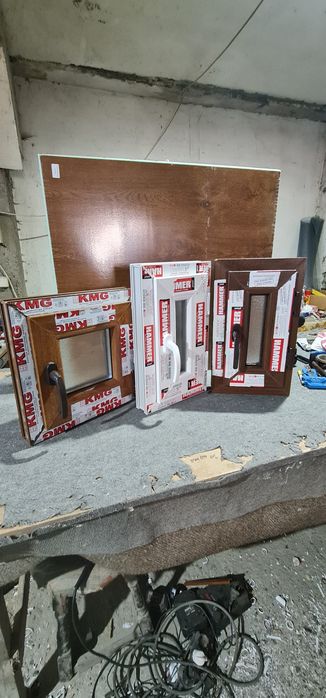 Geam termopan mic 28x47 sau 40x40 profil alb sau maro