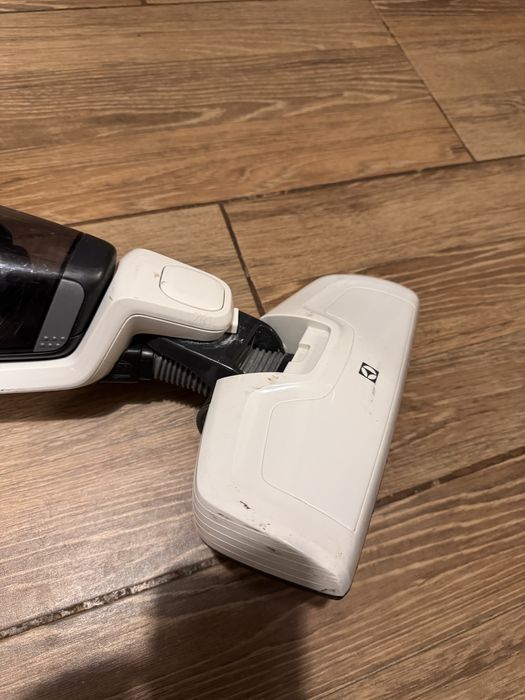 Vand aspirator vertical Electrolux