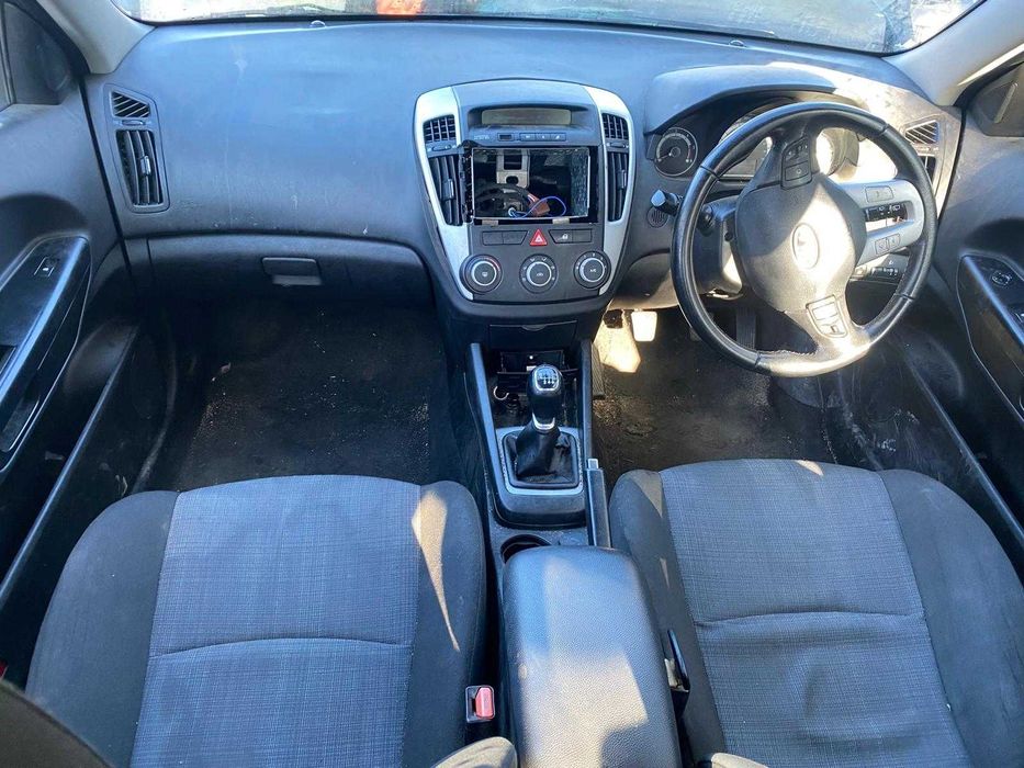 DEZMEMBREZ Kia CEED 1.6i 1.6d  Motor Cutie Bara Far Capota Usa Bara