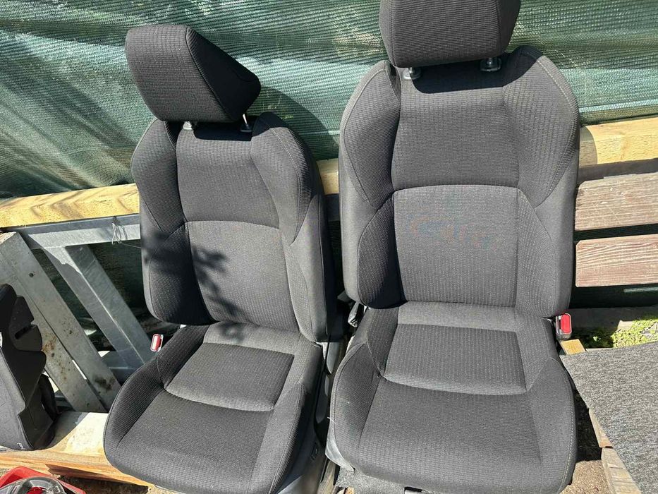 Седалки за Toyota RAV4 и за Toyota C-HR