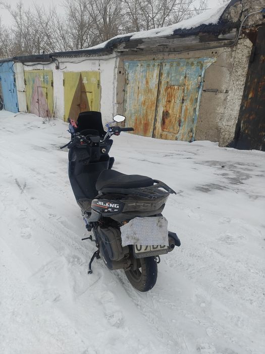 Продам скутер макси