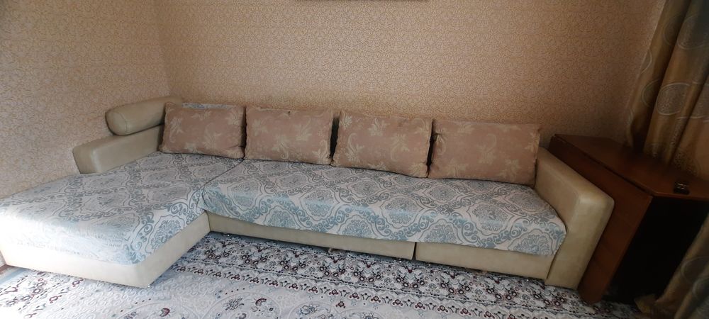 Диван уголок в хорошем состоянии