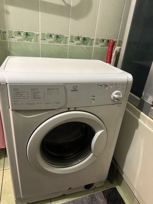 Продам стиральную машину