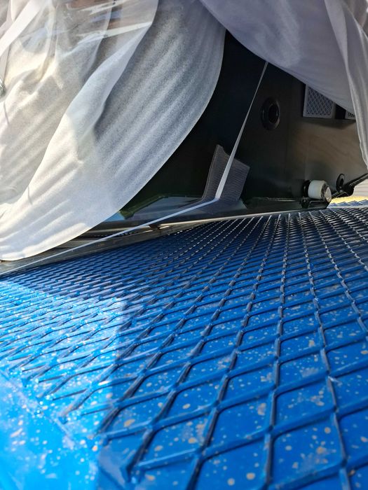 Rampa mobila de incarcare container - LICHIDARE STOC