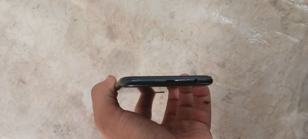 Samsung galaxsy a10 s narxi 550 min