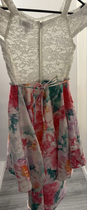 Rochita si blanita pentru fetita varsta cuprinsa intre 7,8 ani