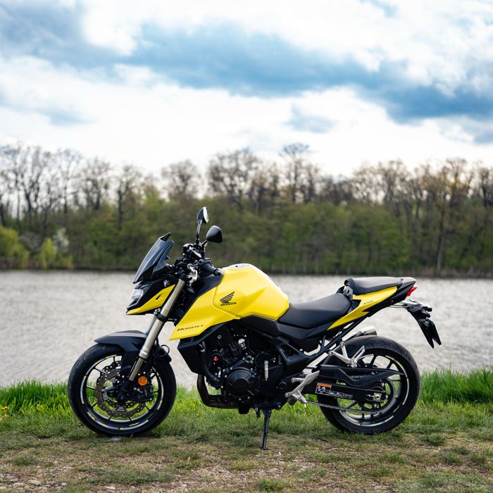 Honda Hornet CB750 2024 – 6000 km | Stare impecabila