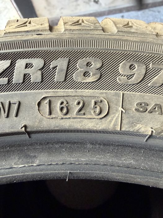 4x Anvelope Iarna Kumho WinterCraft 245/40 R18 97W XL DOT 2025 – aproape noi