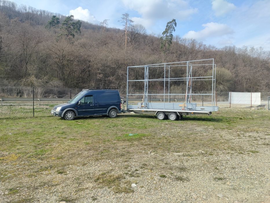 Panou publicitar stradal, totem, reclama