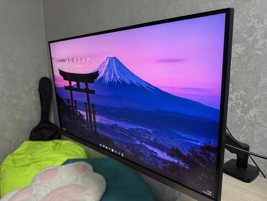 Монитор Samsung