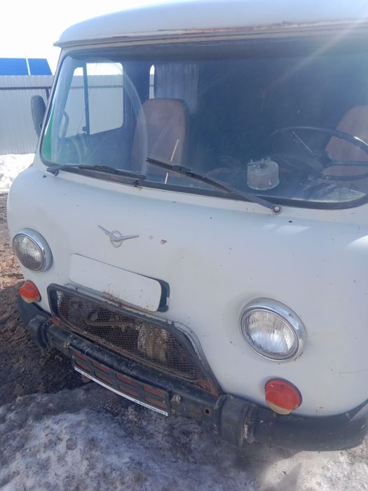 Продам УАЗ 2000 года