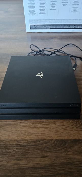 Playstation 4 PRO 1tb