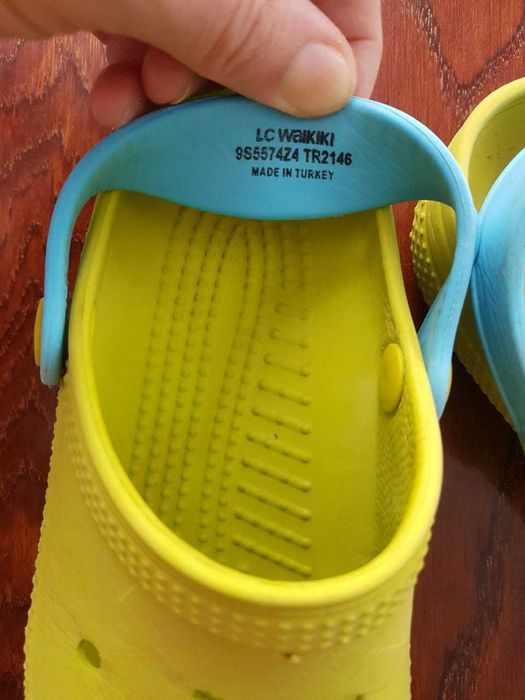 Продам сланцы для ребёнка