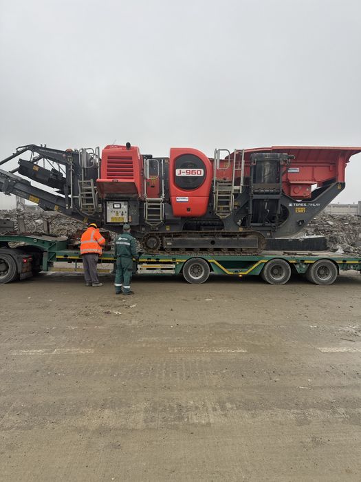 Închiriere concasor mobil Terex Finlay
