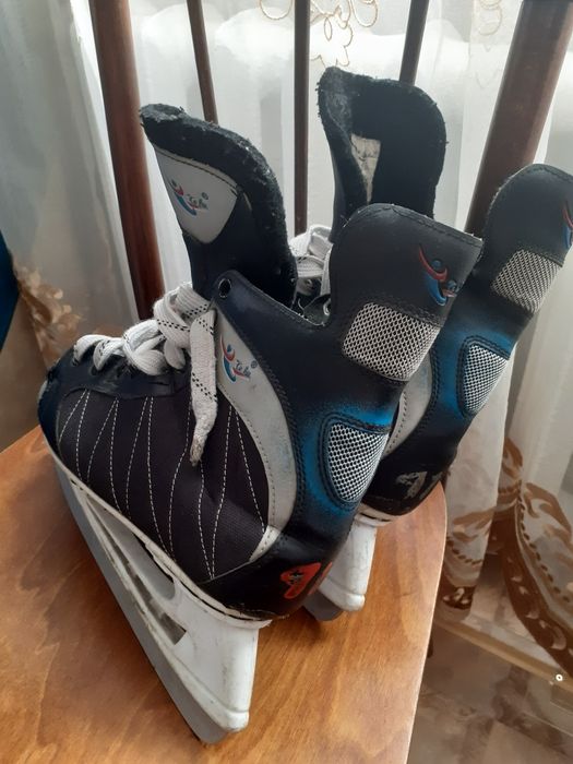 Продам коньки в хорошем состоянии