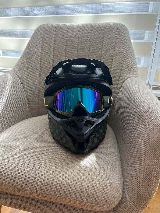 Каска на O’NEAL перфектно състояние