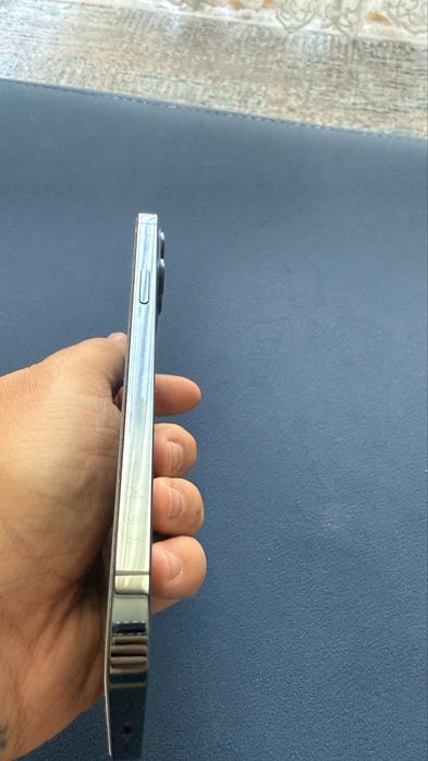 Продам Iphone 12 pro max 256g