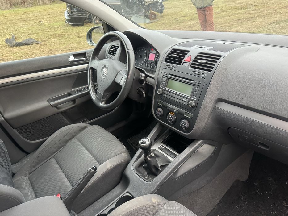 VW Golf 5 1.6FSI 115 на части