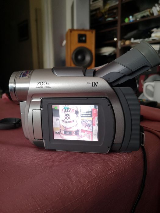 Дигитални видео камери MiniDV Panasonic и JVC