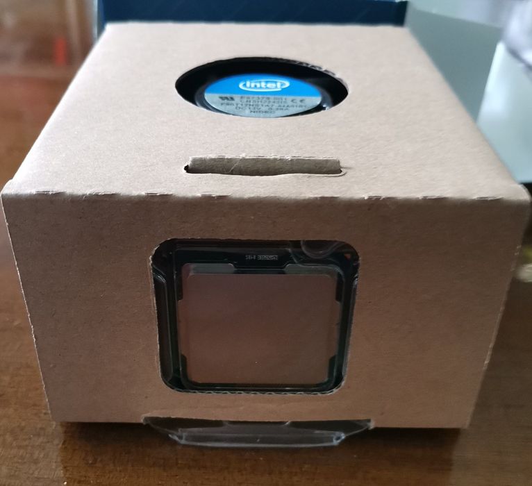 Intel celeron 5905 LGA1200