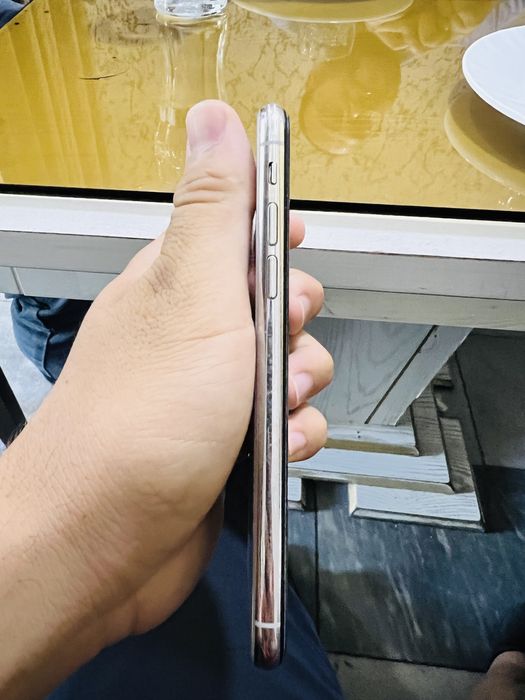 iPhone X 64GB kelishamiz