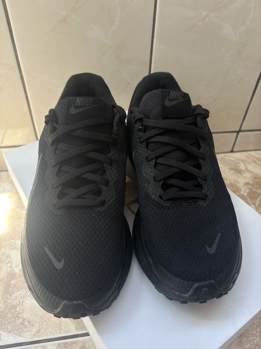 Nike маратонки 42 номер