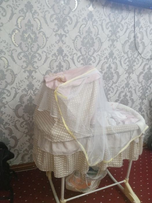 Срочно продам детскую кроватку