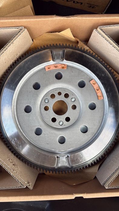 Маховик 23200 2B600