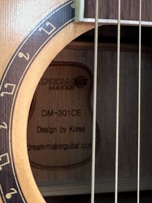 Gitara Dream maker dm301ce sotiladi