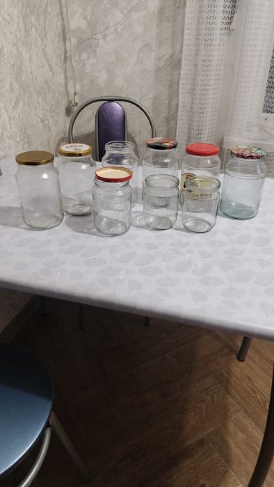 Продам банки 1лит по 100т