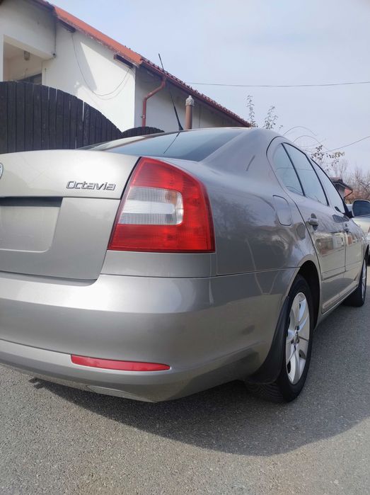 Vând Skoda Octavia 1.4 TSI, cutie automată DSG, an fabricație 2011