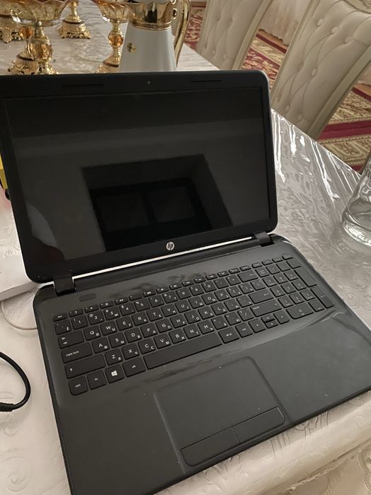 HP Noutbuk Srochna Sotiladi 700.000