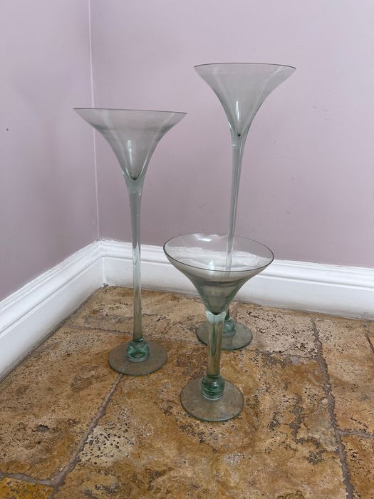 Cupe martini din sticlă, elegante și versatile