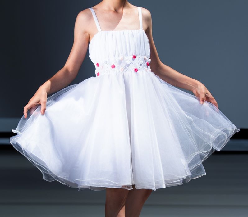 Rochiță pentru fetițe