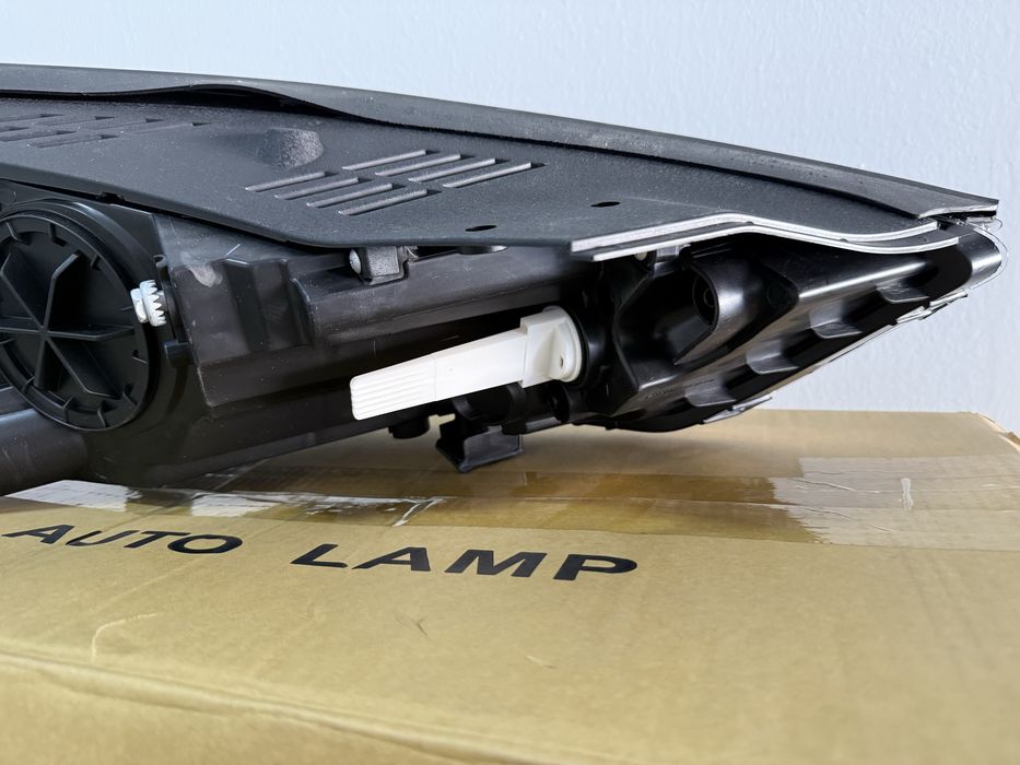 Фара Tucson 15-19