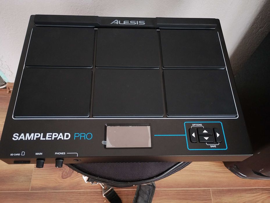 Sempel pad Alesis pro