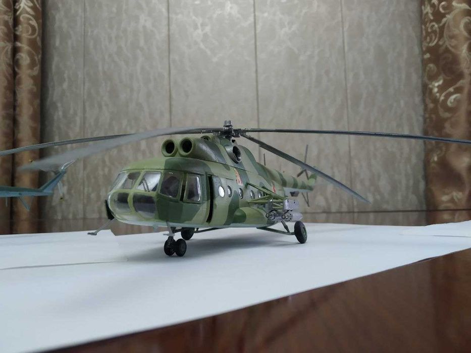 Модель сборная. Бомбардировщик Ту-20  ( 1:100  )