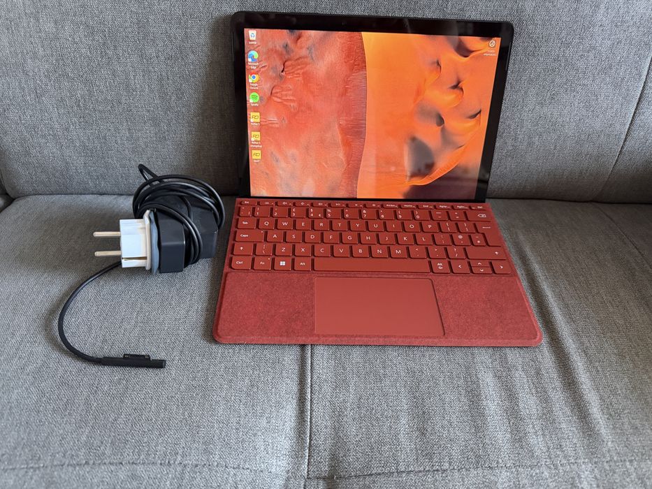 Windows Surface GO 3